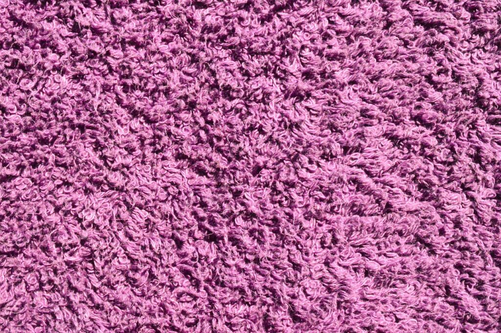 בדיקת איכות טקסטיל על ידי יועץ טקסטיל מקצועי